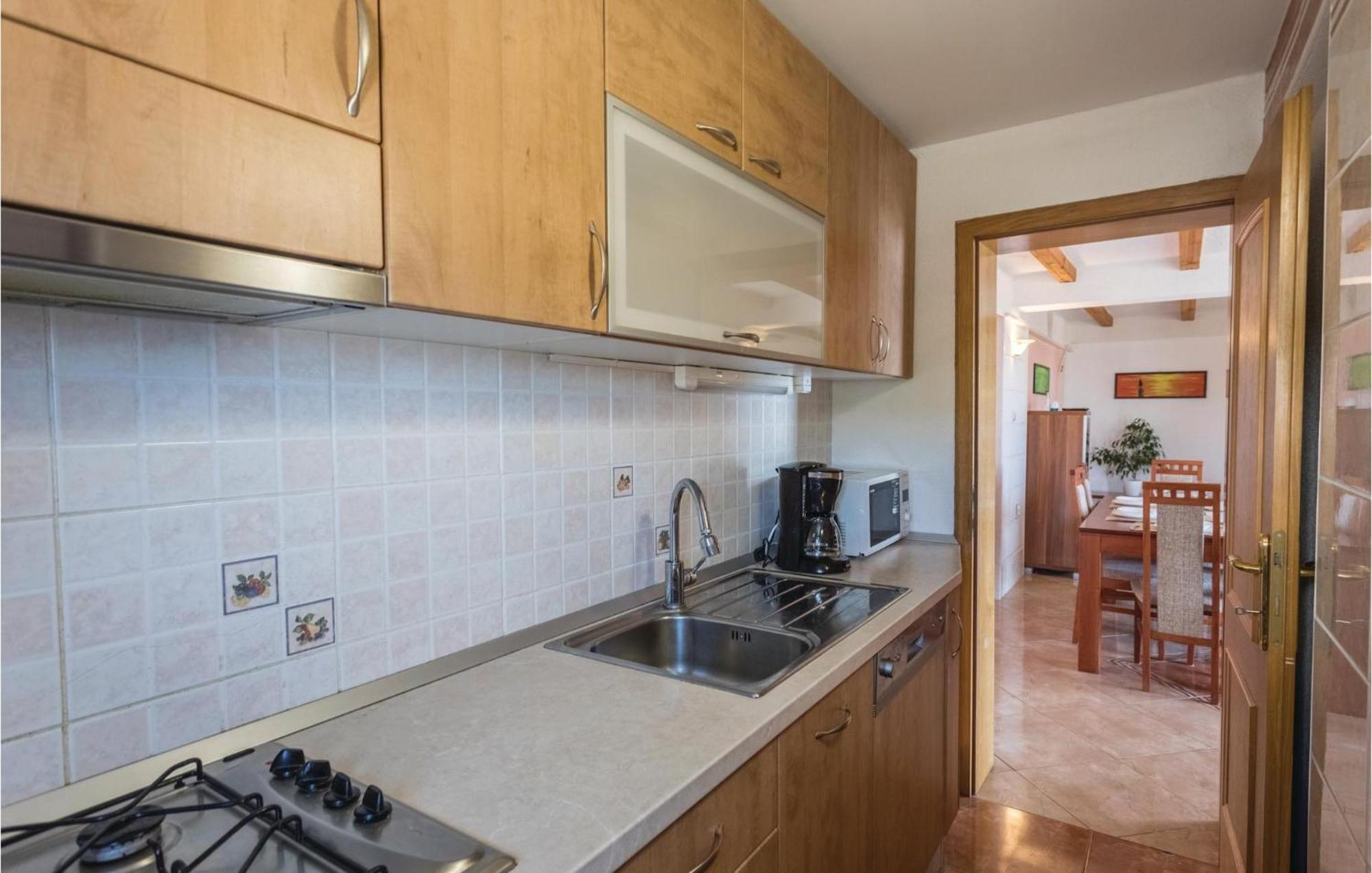 Lovely Apartment In Komarna With House Sea View Klek Exterior photo