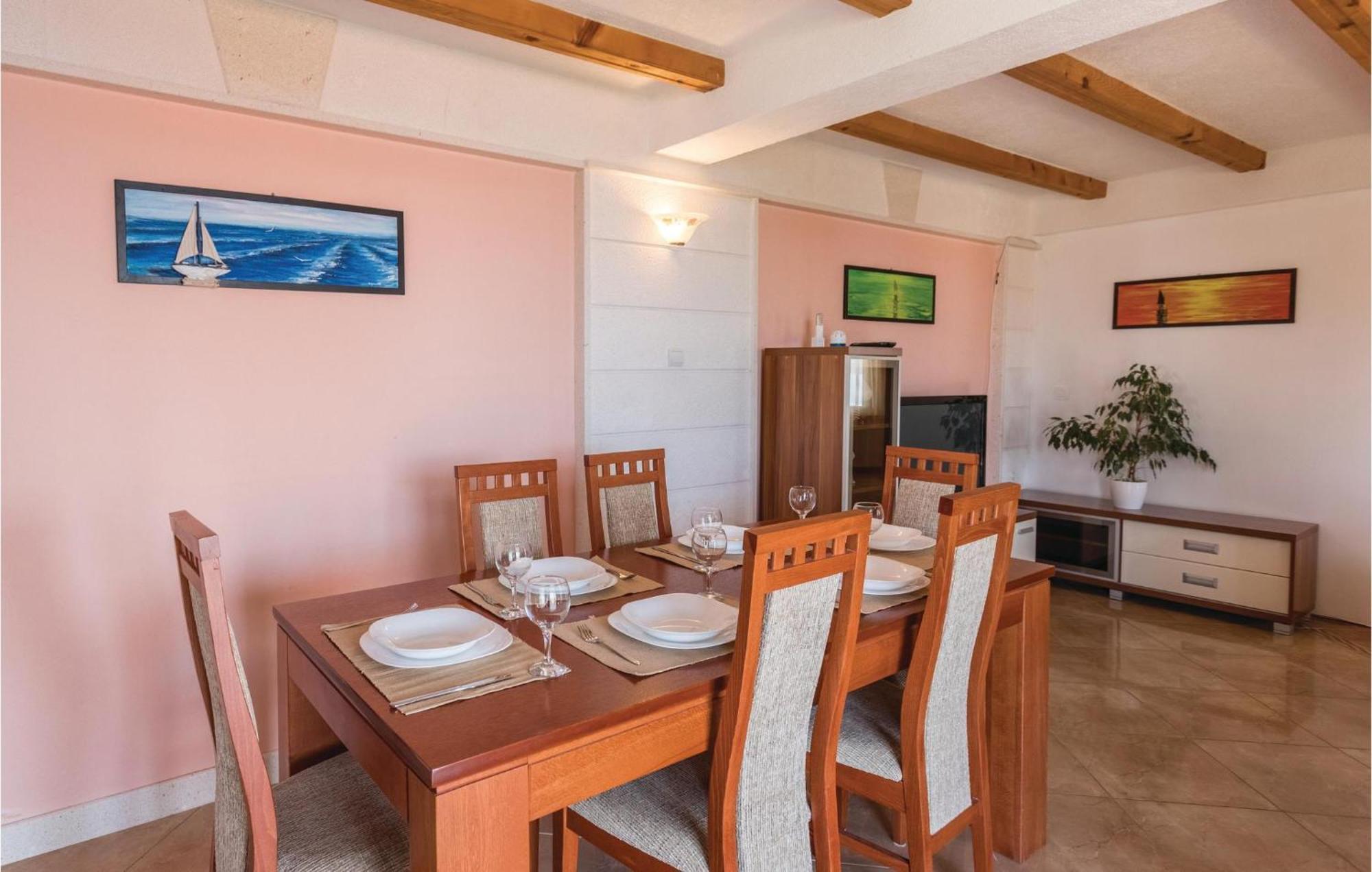 Lovely Apartment In Komarna With House Sea View Klek Exterior photo