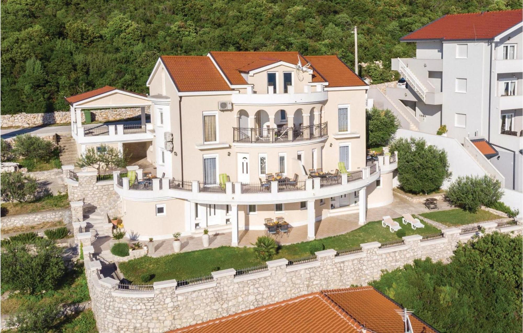 Lovely Apartment In Komarna With House Sea View Klek Exterior photo