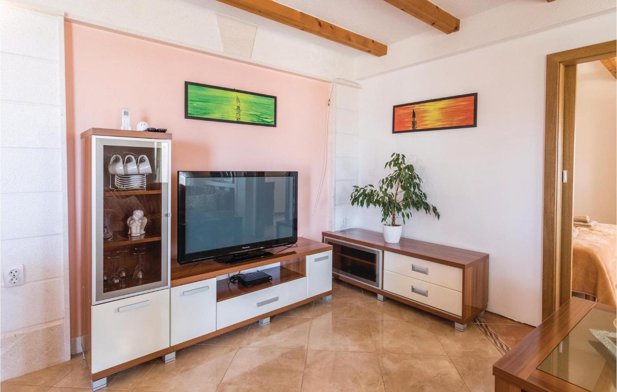 Lovely Apartment In Komarna With House Sea View Klek Exterior photo