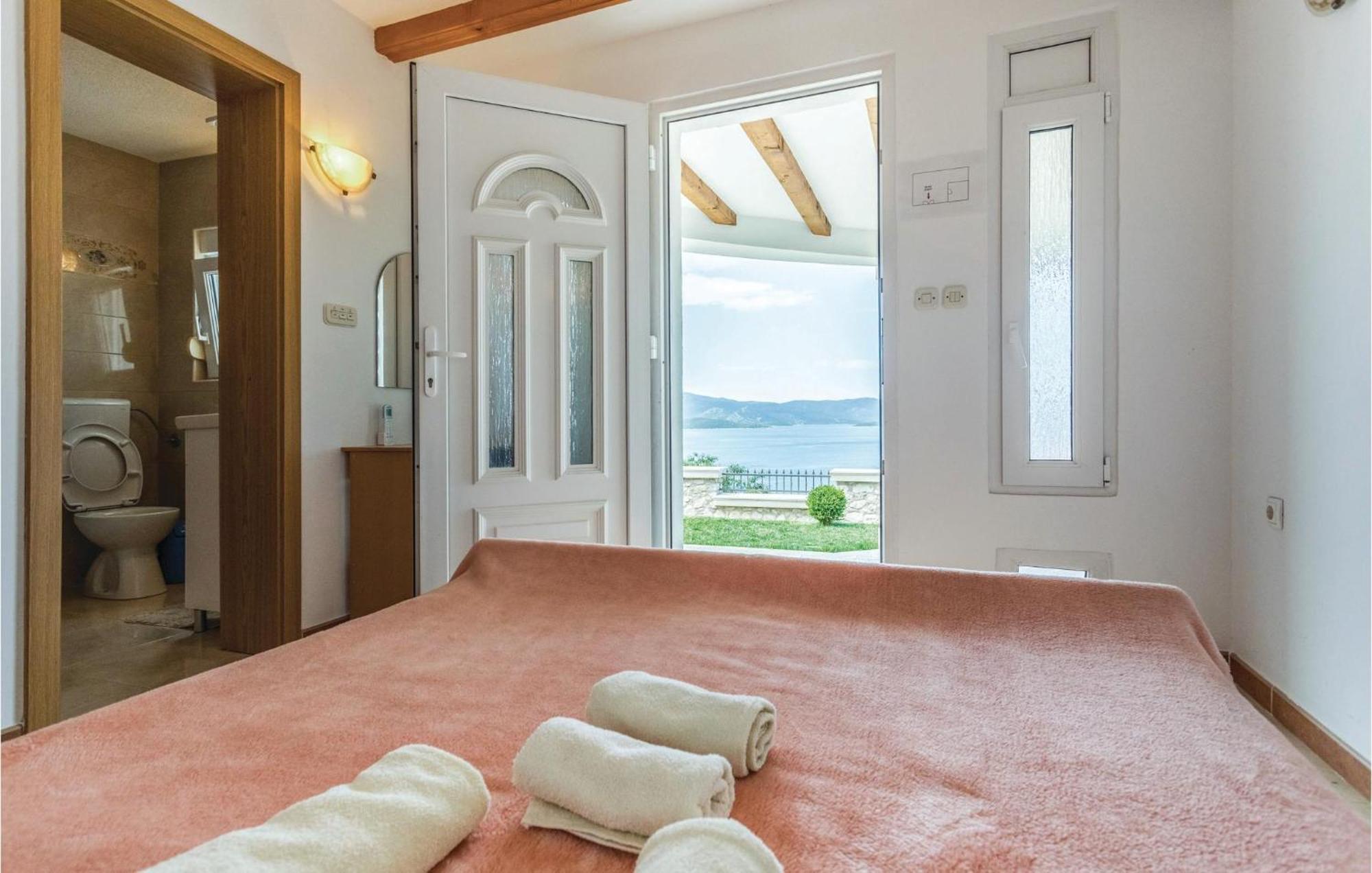 Lovely Apartment In Komarna With House Sea View Klek Exterior photo