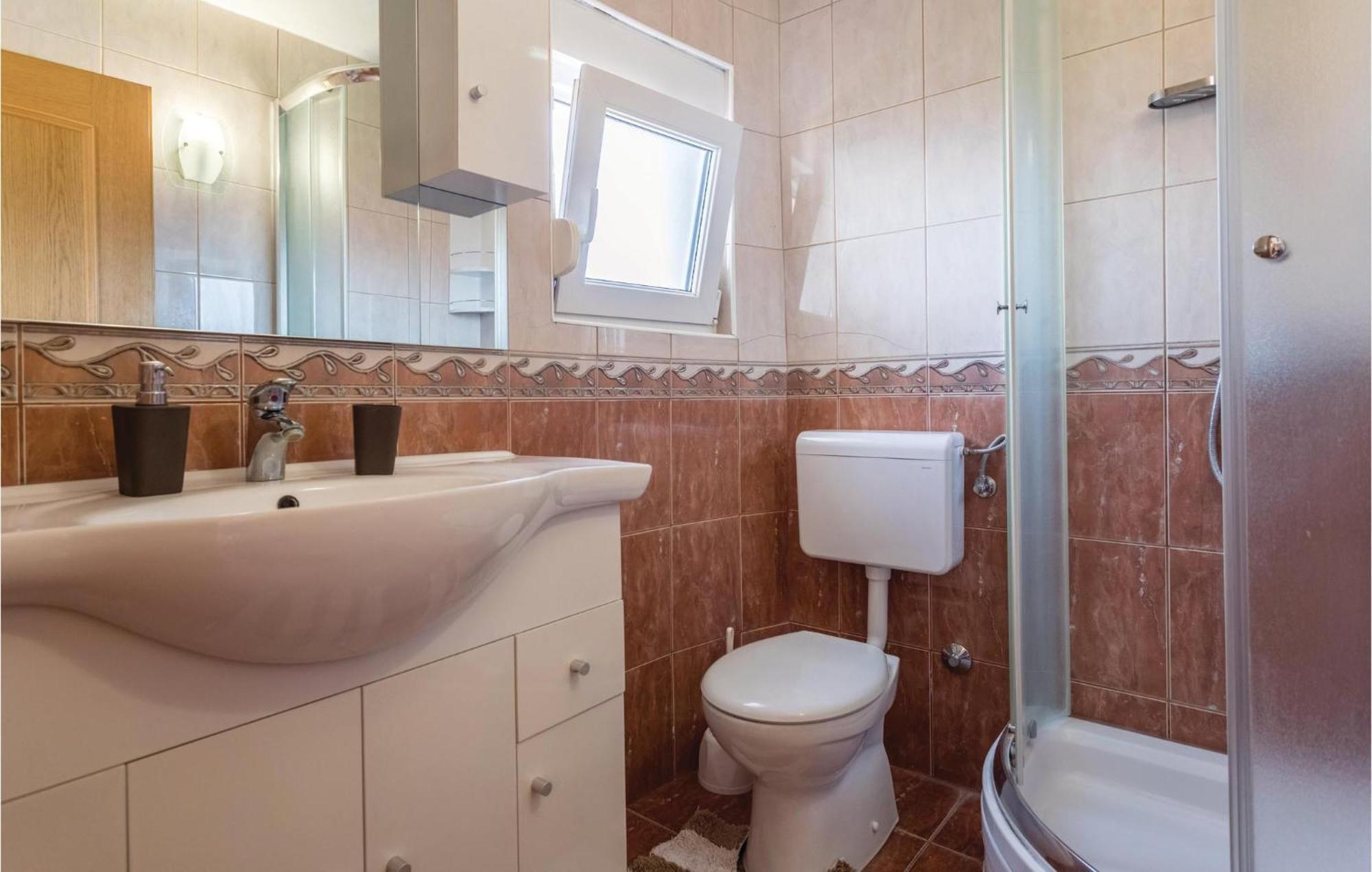 Lovely Apartment In Komarna With House Sea View Klek Exterior photo